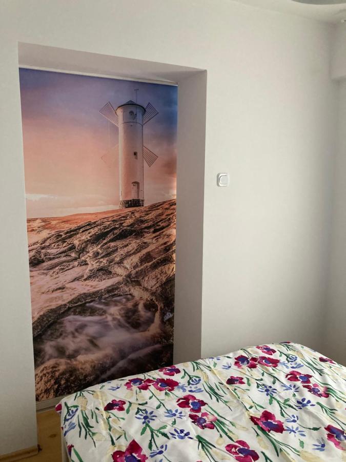 Apartament Uznamska Ambasada 斯维诺乌伊希切 外观 照片