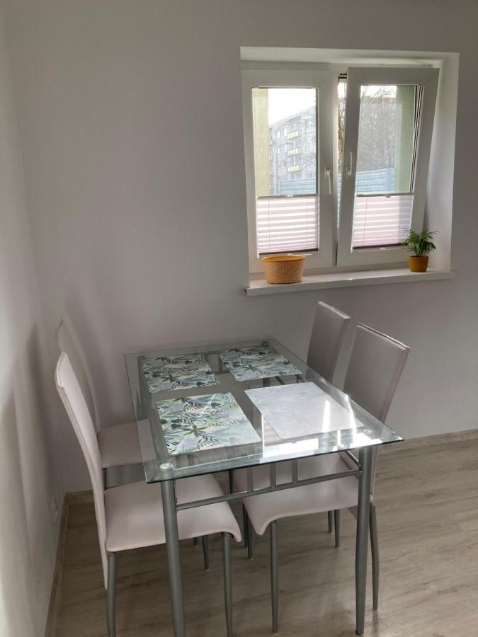 Apartament Uznamska Ambasada 斯维诺乌伊希切 外观 照片