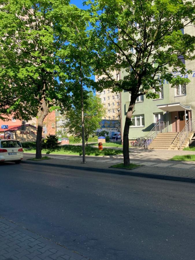 Apartament Uznamska Ambasada 斯维诺乌伊希切 外观 照片